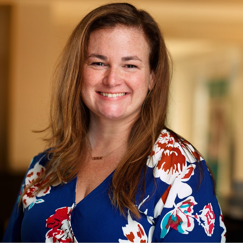 Meet your Posher, Gloria